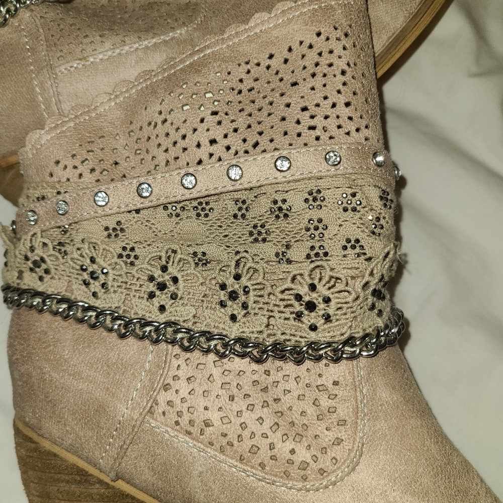Embellished booties - Picture 2 of 5